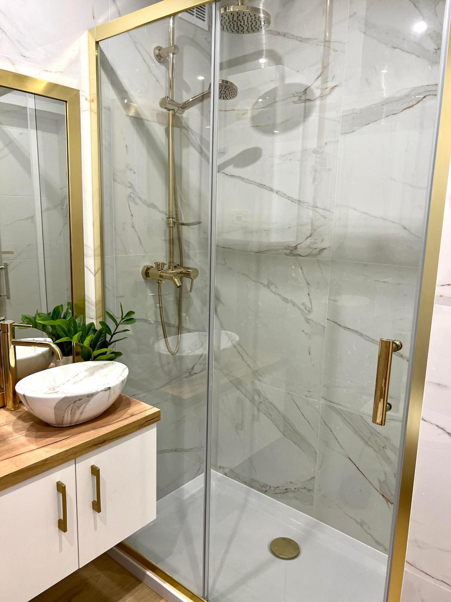 Apartament Happy Place Family & Business Targi Келце Екстериор снимка