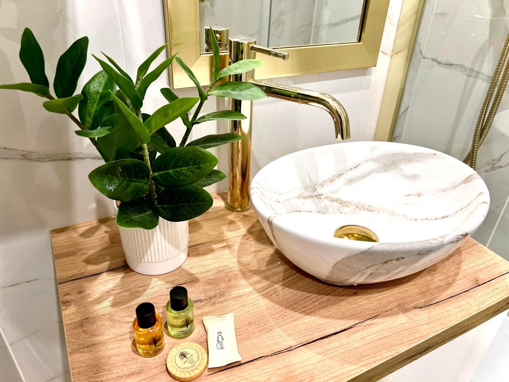 Apartament Happy Place Family & Business Targi Келце Екстериор снимка